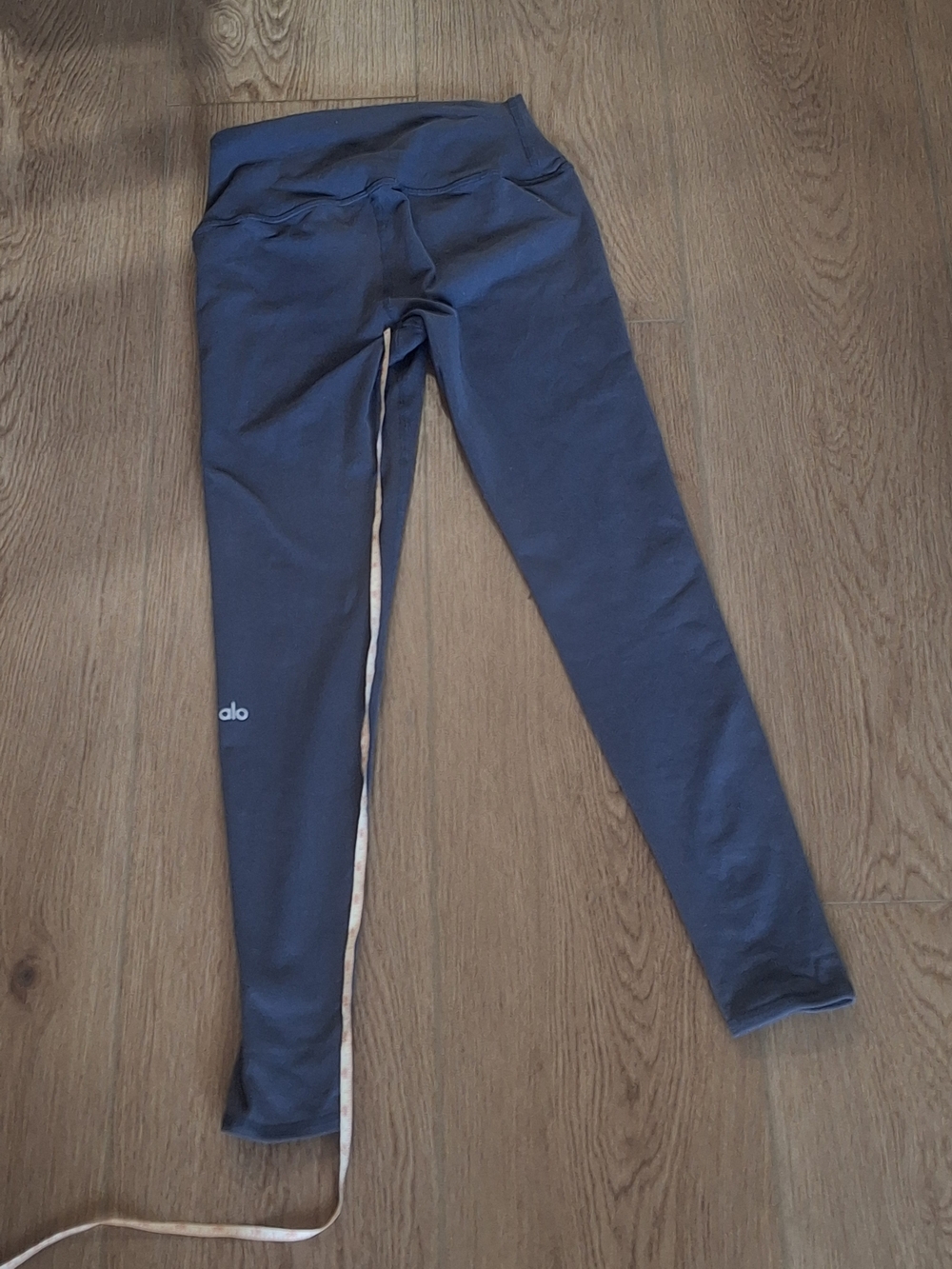 ALO Medium Dark Gray Leggings